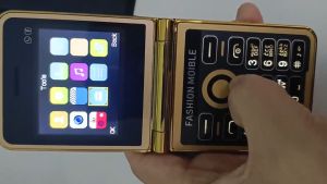 SERVO P21 Foldable Flip Mobile Phone 4 Sim Card Auto Call Recording Speed Dial Magic Voice Flashlight Blacklist 2.4" Telephone