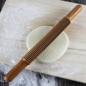Wooden Spiral Design Non-stick Rolling Pin Baking Specialized