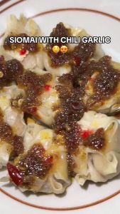 Golden L.A Kitchen Extra Spicy Sweet Chili Garlic Oil 100g / Extra Hot Chili / Healthy Choice