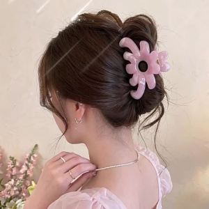 Kẹp Tóc Hình Tam Giác Giao Nhau Cắt Hoa Màu Hồng Hoa Anh Đào Chất Liệu Jelly