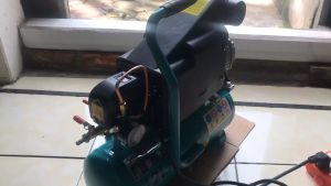 Máy Nén Khí Giảm Âm Không Dầu Ý JETMAN JM4213 (12 lít) - Bảo Hành 12 Tháng