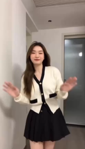 Vest Rompi Cristine Salur Rajut Best seller