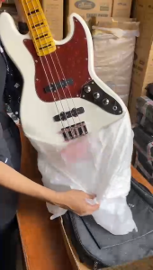 Thunder JB4BS-300 4strings Bass Guitar