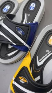 S รองเท้าแตะ ADDA  พื้นอย่างดี สวมใส่สบาย ใส่ได้ทั้งชายหญิง รุ่น 3R26 Size 4-9 สี แดง น้ำเงิน ฟ้า เหลือง