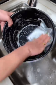 ผ้าขัดล้างจานลวดโลหะ เรียบง่าย แต่ทรงพลัง