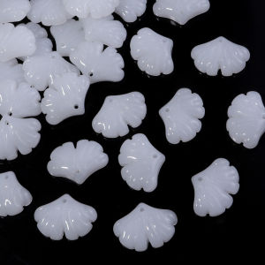 30pcs/lot Glass Leaves Pendant Beads Green Color Small Ginkgo Leaf Pendants For SIY Jewelry Making Earrings Necklace Accessories