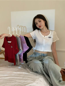 เสื้อสเวตเตอร์ถักมีซิปสำหรับผู้หญิง ฤดูใบไม้ผลิและฤดูร้อน 2025 ดีไซน์เก๋ไก๋ แขนสั้น ทรงเข้ารูป เสื้อผ้าทำงานสไตล์เกาหลี