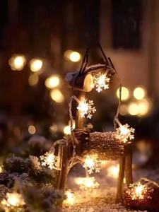 5M 50LED Ambient Light Snowflake String Lights Outdoor Christmas Fairy Wedding Party Garland Holiday Decoration Lighting Strips
