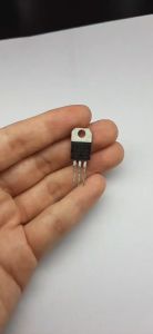 L7815CV L7815C LM7815 L7815 7815 TO-220 IC nguồn ổn áp 15V 1.5A