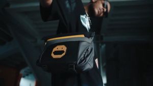 Divoom Pixoo Slingbag-V Black กระเป๋าสะพายข้าง by Pro Gadgets