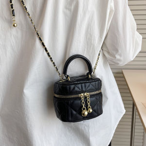 Fashionable Womens Handbag 2025 New Mini Diamond Grid Chain Shoulder Bag Office Bag Trendy Bucket Bag Soft Surface Zipper Closure