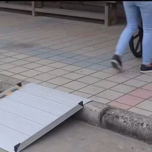 Ready Stock✔️ 230x75x5.5cm Folding Aluminum Ramps Light Portable Inclined Ramps Wheelchair Ramps Old People Movable Ramp Board 轮椅坡道板