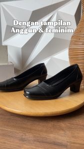 Sepatu Kerja Wanita Pantofel Formal Kulit Warna Hitam Slip On Katnis V014 HTM