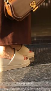 Foya.1 รองเท้าแตะ ผลิตจากวัสดุ EVA ชนิดยางพิเศษ น้ำหนักเบา นุ้มเด้งยืดหยุ่นดี ราคาถูกต้อง ปกปิดหน้าเท้ากว้าง สุขภาพยากร