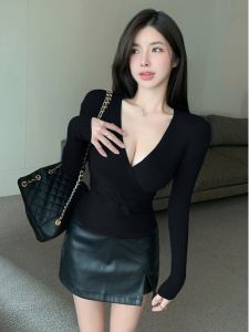 เซ็กซี่ Cross คอวี เสื้อยืดถักแขนยาวหน้าอกต่ํา ผู้หญิง ฤดูใบไม้ร่วง ฤดูหนาว สลิมฟิต เสื้อชั้นใน อินเทรนด์ เสื้อสร้างรูปร่าง