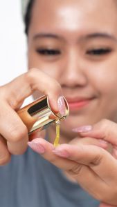 Serum White Cell DNA MS Glow: Perawatan Kulit Alami yang Efektif