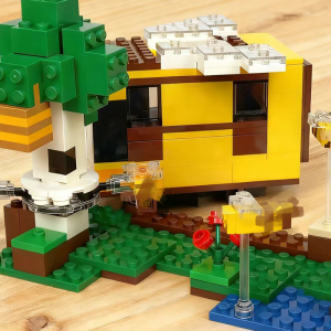 Third Party MOC Compatible Sets My Pixel World Series Building Blocks Bee House Farm Assembly Toys For Children ﻿