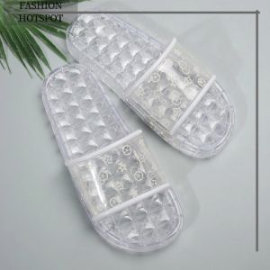 QZshop มาแล้วจ้ามาแล้ว รองเท้าแตะแฟชั่นแบบสวม รุ่นนี้แนะนำเลย งานยางนิ่มนิ่ม น้ำหนักเบา กันลื่นคือแน่นเวอร์ แถมดีไซน์น่ารักตะมุตะมิมาก มี 2 สี ใครไม่มีรีบกด ด่วนเลย