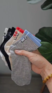 พร้อมส่ง⚡ มีเก็บเงินปลายทาง💸ถุงเท้าข้อสั้น มี 4 สี ชายและหญิงใส่ได้ แนะนำเท้าไม่เกิน 41 (ราคาต่อ 1 คู่) : Do hight