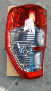 Đèn hậu Ford Ranger(13-17) màu trắng đỏ hàng DEPO