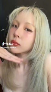 THA BY NONGCHAT Bling Bling Shimmer Double Lip 2g ฑาบายน้องฉัตร บลิงบลิง ลิปติดแกรม ลิปชิมเมอร์