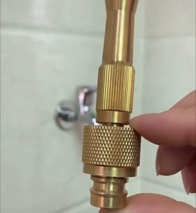 Solid Brass Hose Nozzle High Pressure Hose Nozzle Adjustable Garden Hose Sprayer