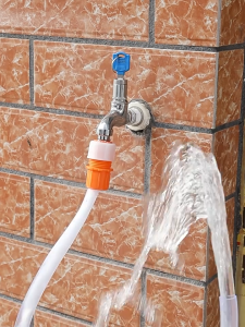 Faucet Connector Faucet Hose Quick Connector Ultra Strong Universal Adapter Coupling Mesh Water Pipe TaP Pengikat Hose Paip Getah 水龙头接头