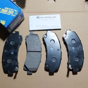 BỘ 4 MÁ PHANH /BỐ THẮNG TRƯỚC ISUZU MUX 2021-2023 HÀNG OEM NHẬT