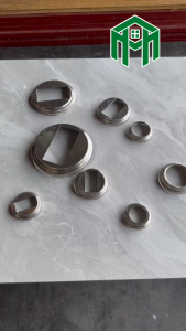 Chụp chân sắt hộp bằng inox 20x40 25x50 30x60 40x80 50x100 tròn 34 42 49 60 90 114 vuông 30x30 40x40 50x50