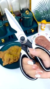 Gunting Dapur Multifungsi Stainless Steel: Pemotong Segala Jenis Bahan Makanan