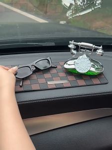 Panduan Membeli & Menggunakan Aksesoris Mobil Anti Gores & Anti Selip