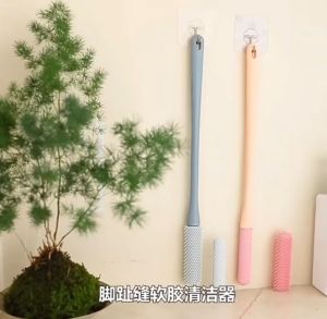 Foot Wash Brush Toe Crevice Soft Rubber Cleaner No Dead Skin Exfoliating Brush Relieve Itching Foot Scrubber Soft Bristles Cleaning