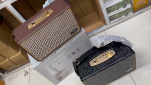 ลำโพงบลูทูธ SK-2025 พร้อมอินเทอร์เฟซไมโครโฟน รองรับไมโครโฟน กีตาร์และเครื่องดนตรีอื่นๆ ลำโพงRetro ลำโพงแบบพกพา ลำโพงวินเทจ ไร้สาย