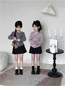 ฤดูใบไม้ร่วง 2024 ใหม่ สไตล์อเมริกัน เด็กผู้หญิงถักเปิด คาร์ดิเกน แขนยาวบาง คอวี สั้น ดีไซน์ Sensation เสื้อผ้าเด็ก