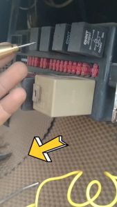 Bút Thử Điện Ô Tô Xe Máy 12V 24V Mẫu Mới Cao Cấp – Có Đèn Báo Dễ Sử Dụng