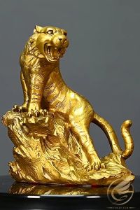 Tượng Hổ Leo Núi Uy Dũng Tượng Lão Hổ Thượng Sơn Bằng Đồng Tượng Trang Trí Phong Thủy 12 Con Giáp - Đồ Đồng Thuận Tâm