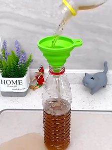 Mini Folding Silicone Retractable Funnel Foldable Fueling Telescopic Long Neck Funnel Liquid Oil Filling Corong Minyak