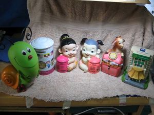 กระปุกออมสิน ของสะสม งานอดิเรก มีมาให้เลือก 6 ใบ