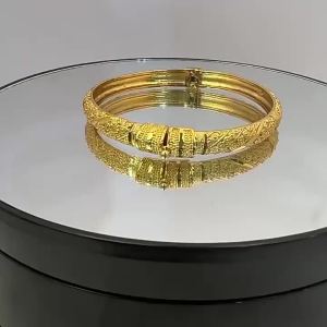 Thiết Kế Độc Đáo Thời Trang Âu Mỹ Một Mạ 18K Vòng Tay Có Thể Mở Khóa Vàng Trang Sức Phù Hợp Với Phụ Nữ Dubai
