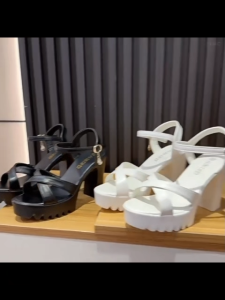 Size 35-40 Womens Casual School Student Shoes One Line Buckle Coarse Heel Sandal Fashion High Heels