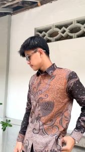 BATIK PUTRA JAWA Motif ARKHANANTA BROWN Kemeja Batik Pria Slimfit Premium Bahan Katun Lapis Furing