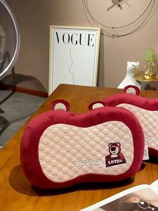 Gối Nhung Lạnh Thoáng Khí Họa Tiết Gấu Và Dâu Hoạt Hình Dễ Thương Dùng Trang Trí Nhà Cửa Và Kê Ngủ A.can