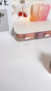 มีของแถม Merrezca Moisture Lip Oil “ลิปออยล์ที่พร้อมเปลี่ยนทุกมุมมองของความฉ่ำวาว” ลิปอกอยล์ บำรุงริมฝีปาก