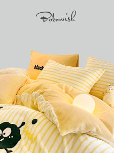 BOBOWISH ชุดผ้าห่มหนาพิมพ์ลายการ์ตูนสีเหลือง ชุดผ้าคลุมเตียงแบบมีขนแกะ ชุดผ้าคลุมหมอน ชุดผ้าห่ม 4 ชิ้น ผ้าฝ้ายโพลีเอสเตอร์