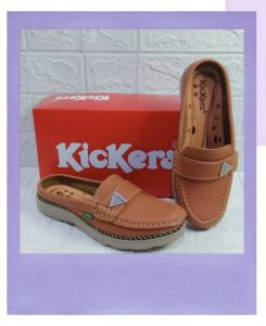 SEPATU KICKERS WANITA / SEPATU SLIP ON KEKINIAN/sepatu kulit /SEPATU WANITA CASUAL