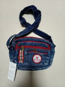 Vintage Denim Crossbody Bag Large Capacity Commuter Underarm Bag Multi-Zipper Casual Versatile Shoulder Bag for All
