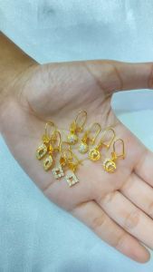 Noinacc Anting Jurai Motif Bunga / Mawar / Daun Warna 24 Karat Lapis Emas