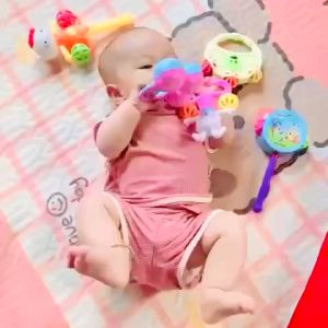 Đồ chơi xúc xắc 7 món hình ngộ nghĩnh nhựa an toàn tiêu chuẩn đồ chơi xúc xắc sắc màu rèn thị giác vận động cho bé