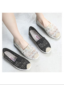 Amoi Mesh Surface Shoes Womens Old Beijing Cloth Shoes Low-Cut Slip-on Sandals Mother Shoes Cut Out Non Slip Breathable Shoes Soft Bottom