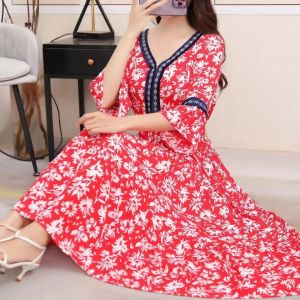 ชุดเดรสยาวผ้าไหมคอวีพิมพ์ลายดอกไม้เอวสูงสไตล์โบฮีเมียน ชุดเดรสยาวคลุมเข่าทรงเอ แขนกระดิ่ง กระโปรงทรงเอ ฤดูร้อน 2023